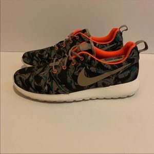 Nike Roshe Run Camo